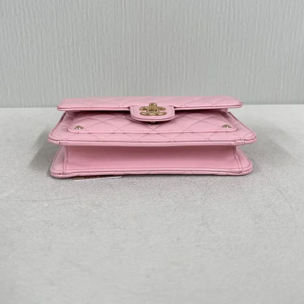 CHANEL brand color
